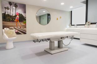 Une salle de soin au centre esthétique de Cannes