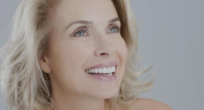 Lisser sa peau pour lui donner un aspect plus jeune avec le laser Fraxel® à Nice | Clinique des Champs-Elysées